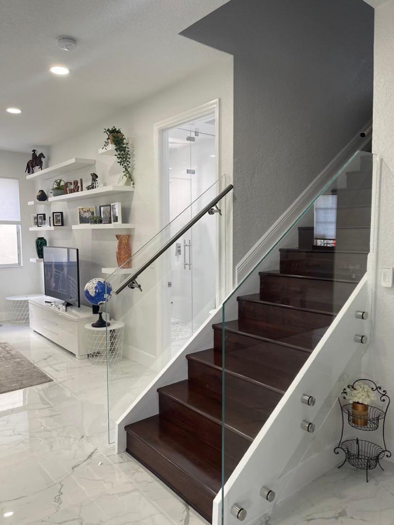 Railing Glass / Staircases